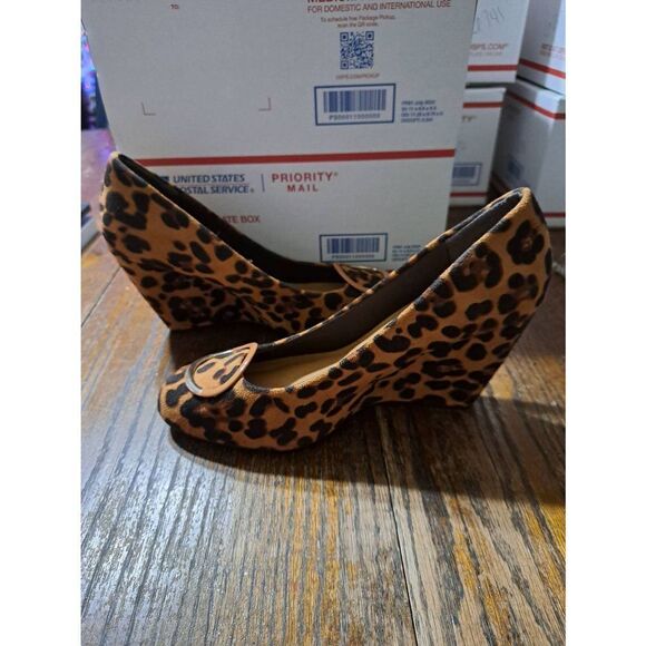 10M Pierre Dumas Cheetah Leopard Wedge High Heel Buckle Detail Brown Black - Picture 6 of 9